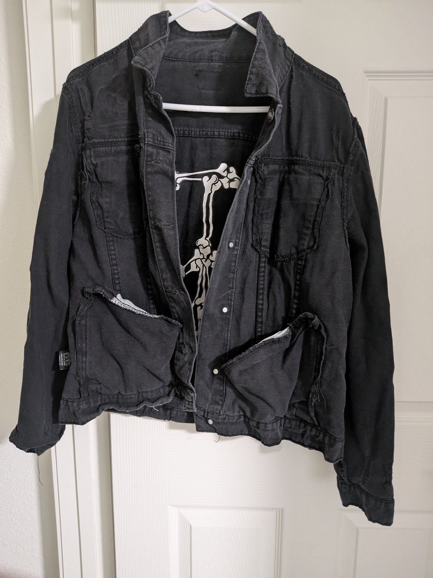 Rebel Star Denim Jacket Size L Black Rose Patches 12