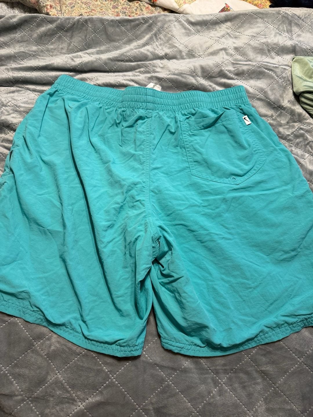 Nike Essential Lap 7 7