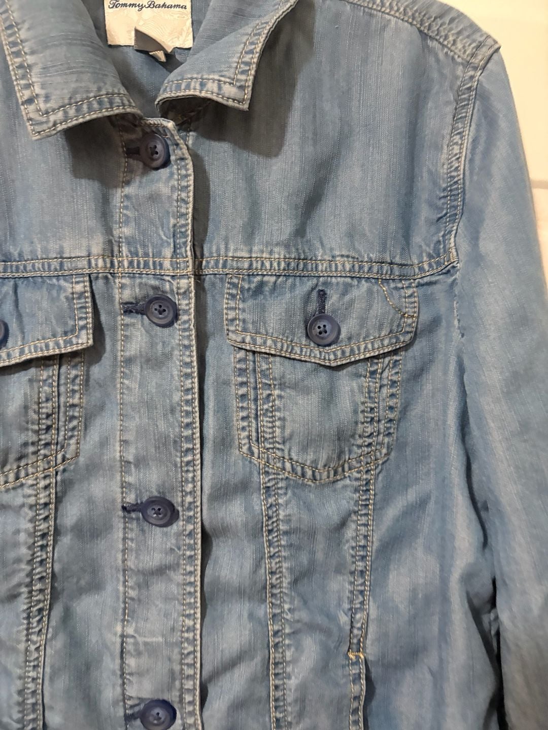 Tommy Bahama Denim Jacket Blue Chambray Frayed Hem 4