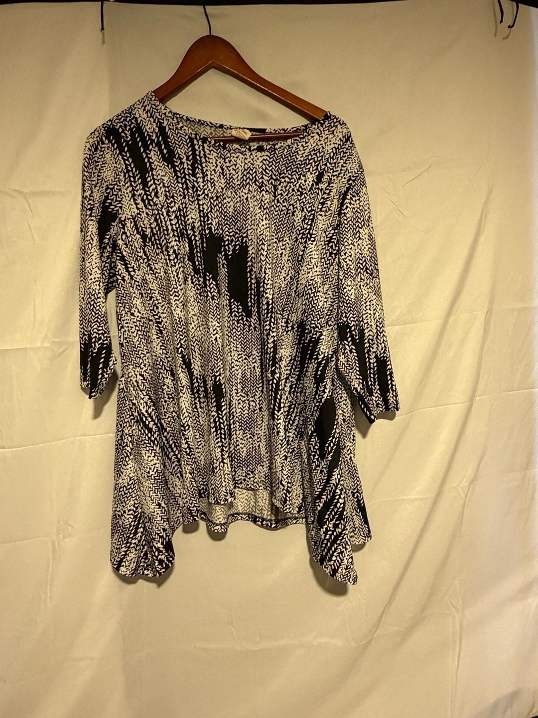 Faded Glory 3/4 Sleeve Top Size 1X 16W Black White Abstract Print 2