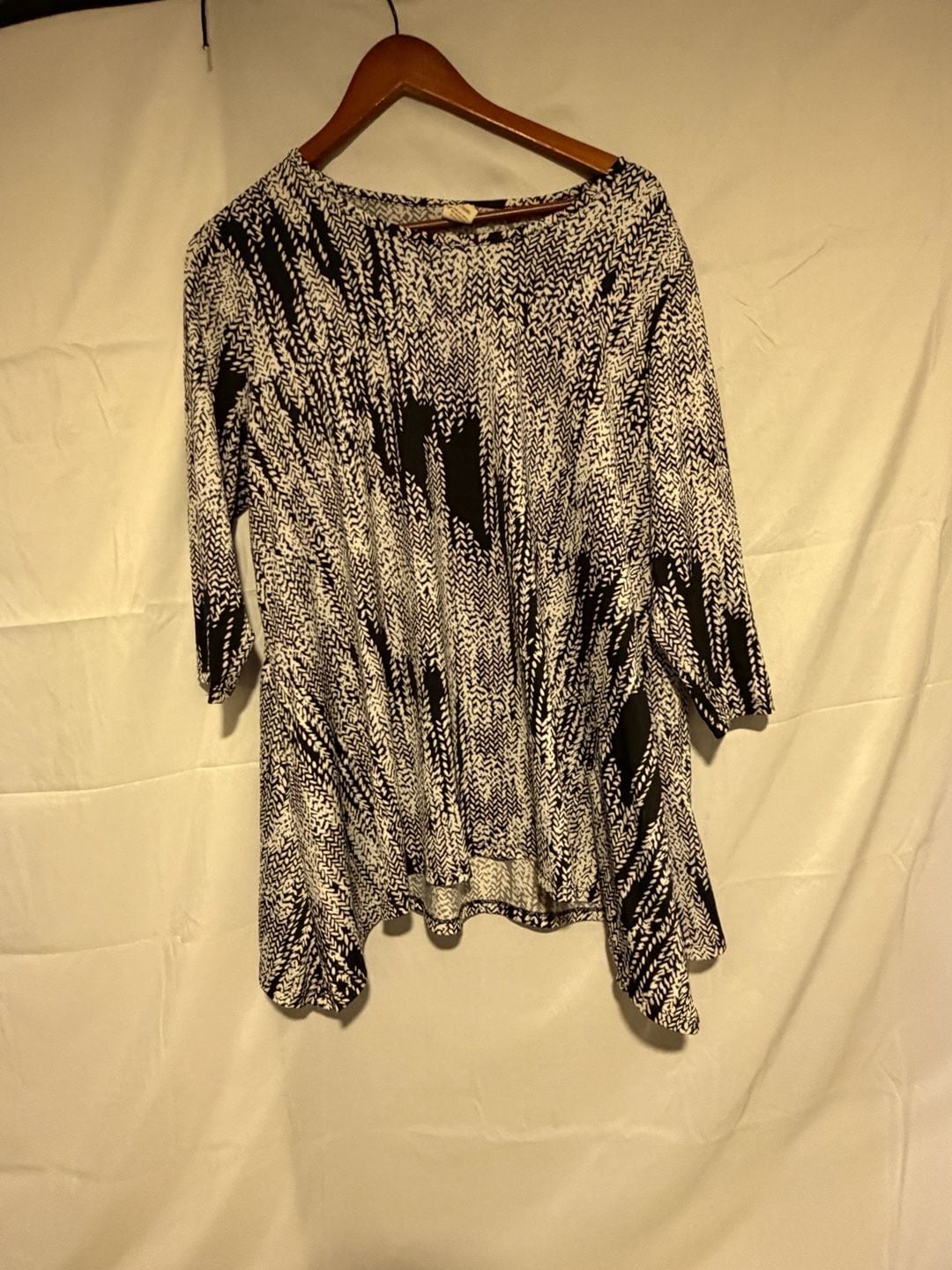 Faded Glory 3/4 Sleeve Top Size 1X 16W Black White Abstract Print 3