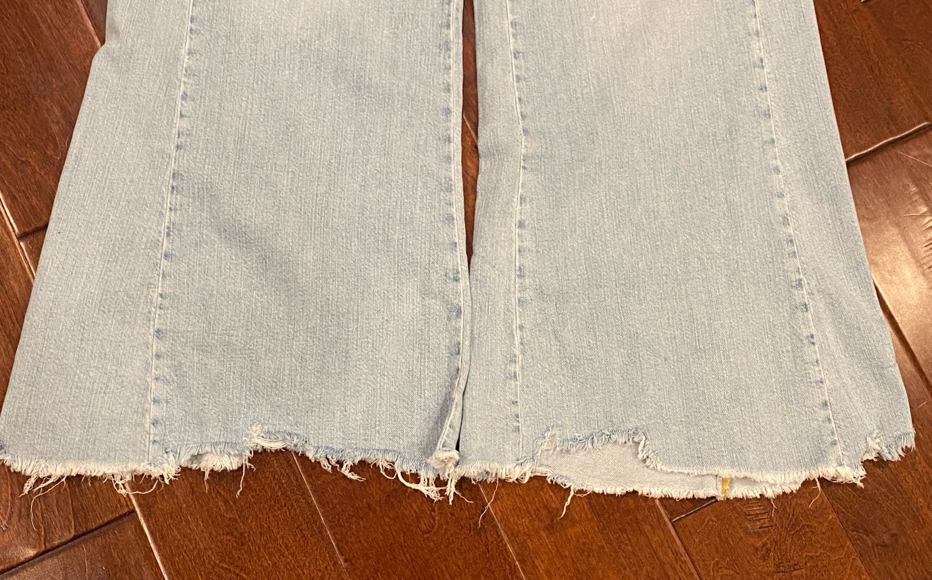 Pilcro Wide Leg Jeans Size 29 Light Wash Denim Raw Hem 3