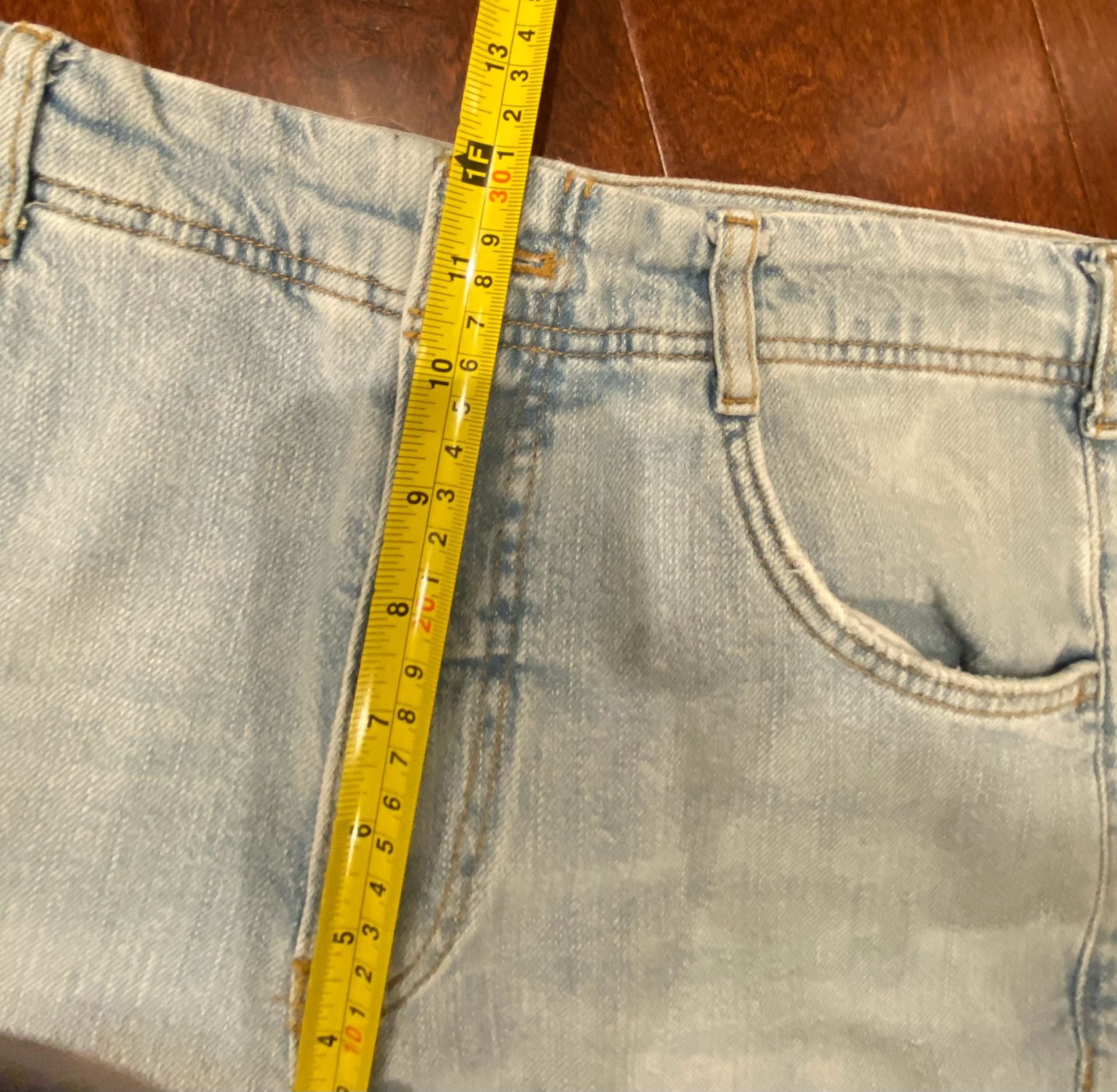 Pilcro Wide Leg Jeans Size 29 Light Wash Denim Raw Hem 8