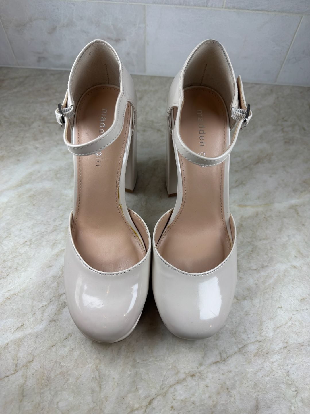 Madden Girl Unaa Pump Size 7M Bone Patent Platform Block Heel 5