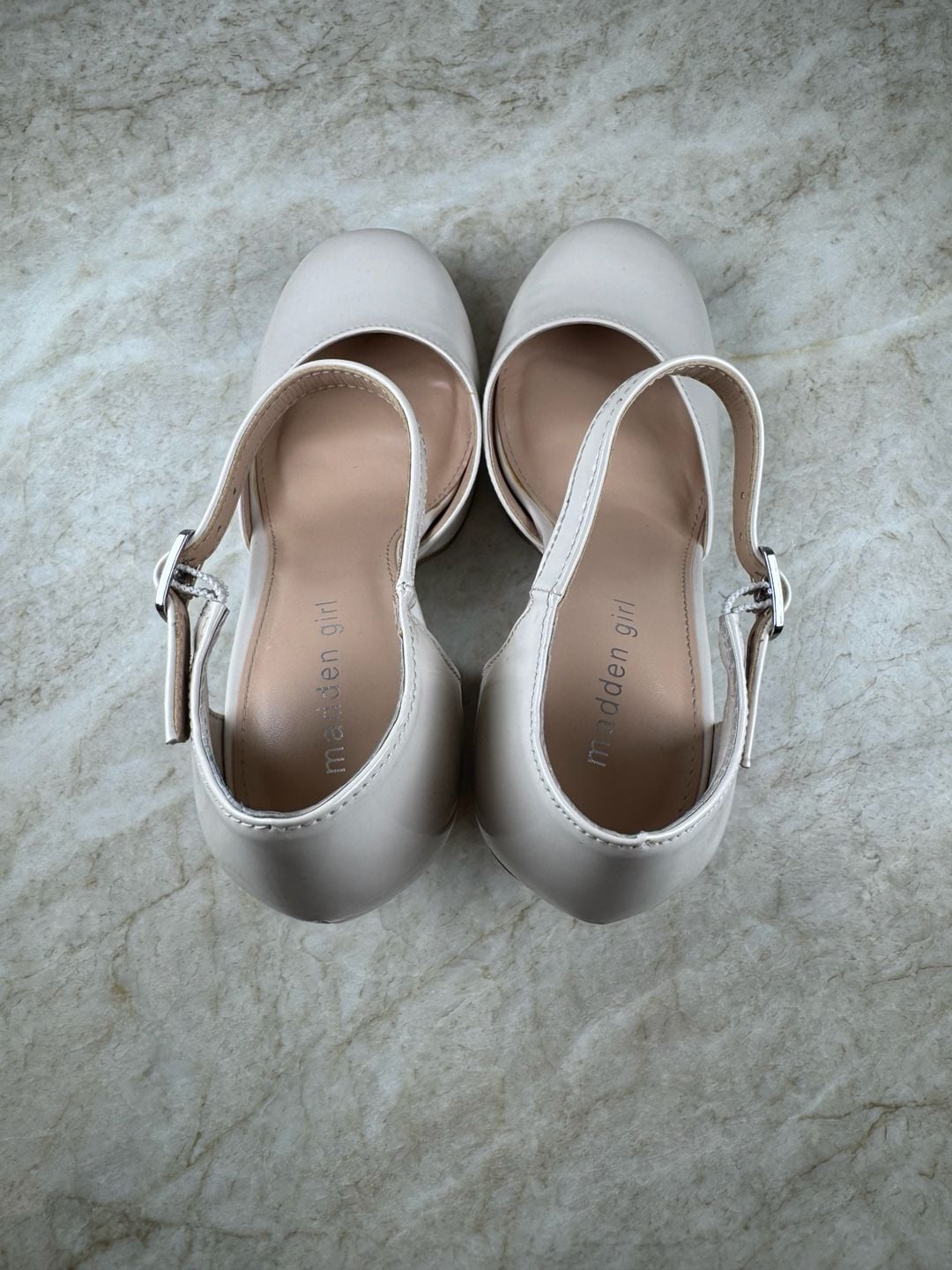 Madden Girl Unaa Pump Size 7M Bone Patent Platform Block Heel 11