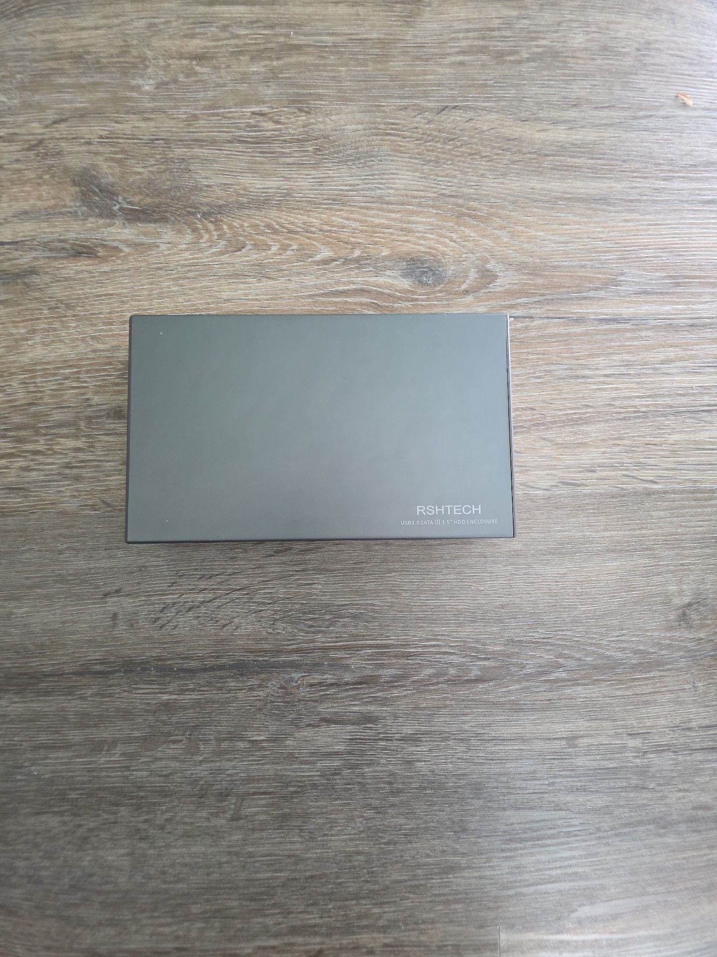 RSHTECH USB 3.0 SATA III 3.5 Inch HDD Enclosure 1