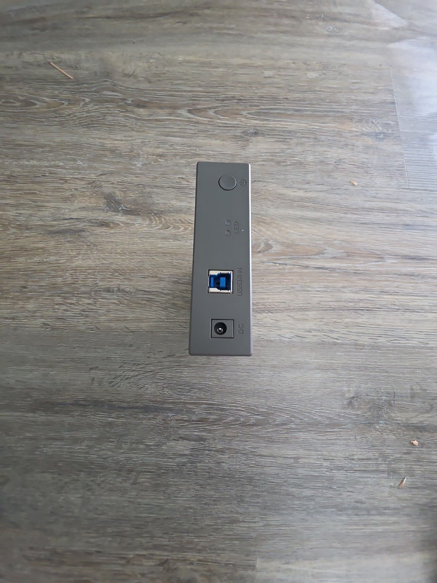 RSHTECH USB 3.0 SATA III 3.5 Inch HDD Enclosure 2