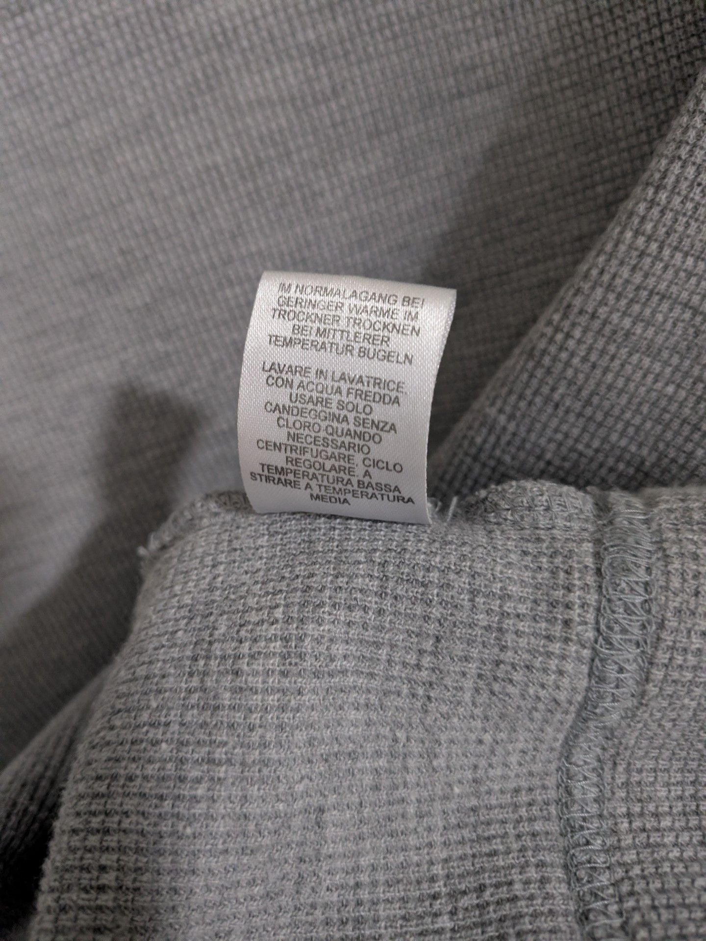 GUESS Long Sleeve Waffle Knit Shirt Grey Burgundy 13