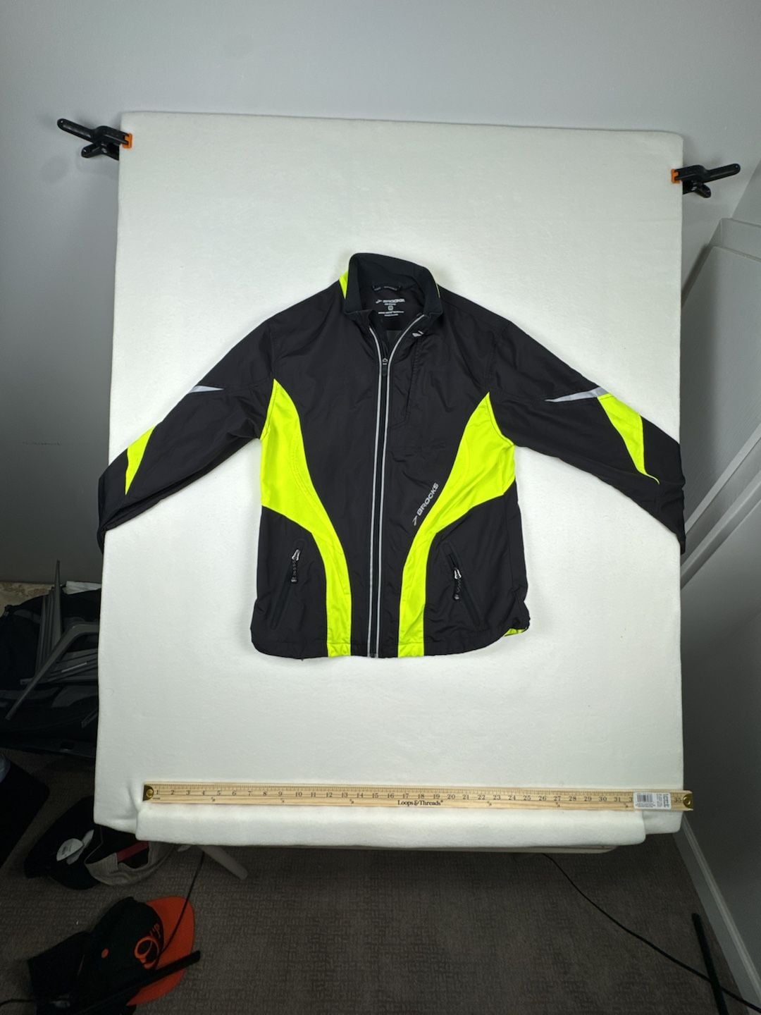 Brooks Shelter Technology Jacket Size M Black Yellow Reflective Running 2