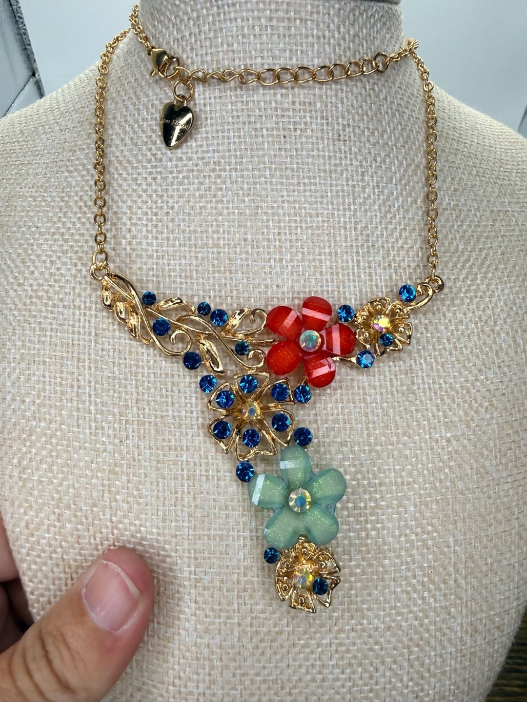 Betsey Johnson Gold Floral Rhinestone Y Necklace 6