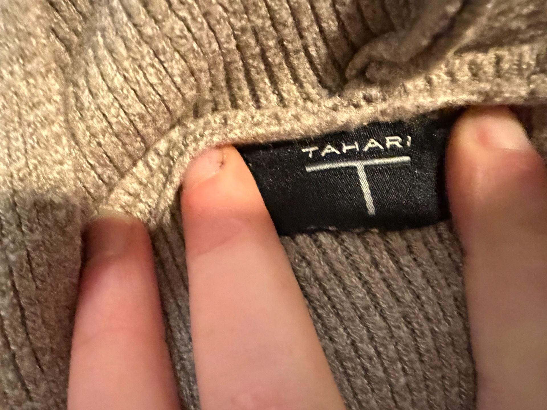 Tahari Hooded V-Neck Sweater Tan Knit 5