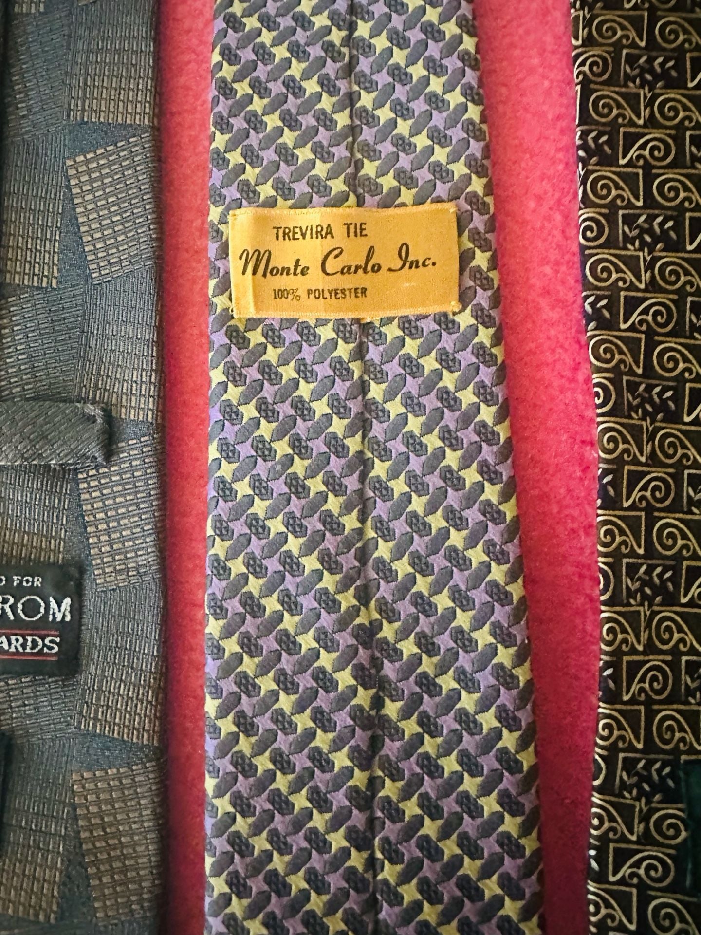 Monte Carlo Inc. Tie Purple Yellow Geometric Polyester 1