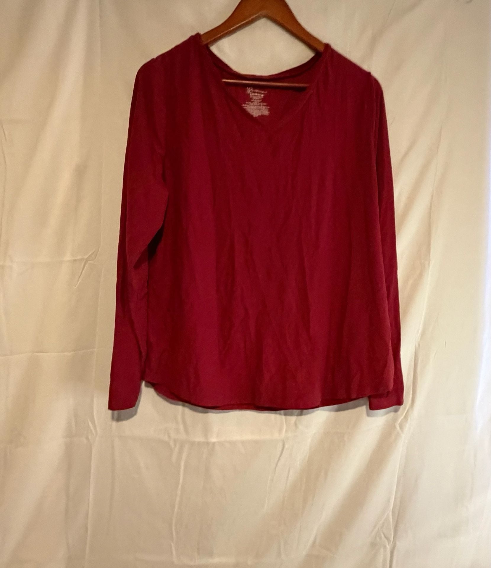 No Boundaries Long Sleeve V-Neck Top Size 3X/3XG Red Stretch Tee 4