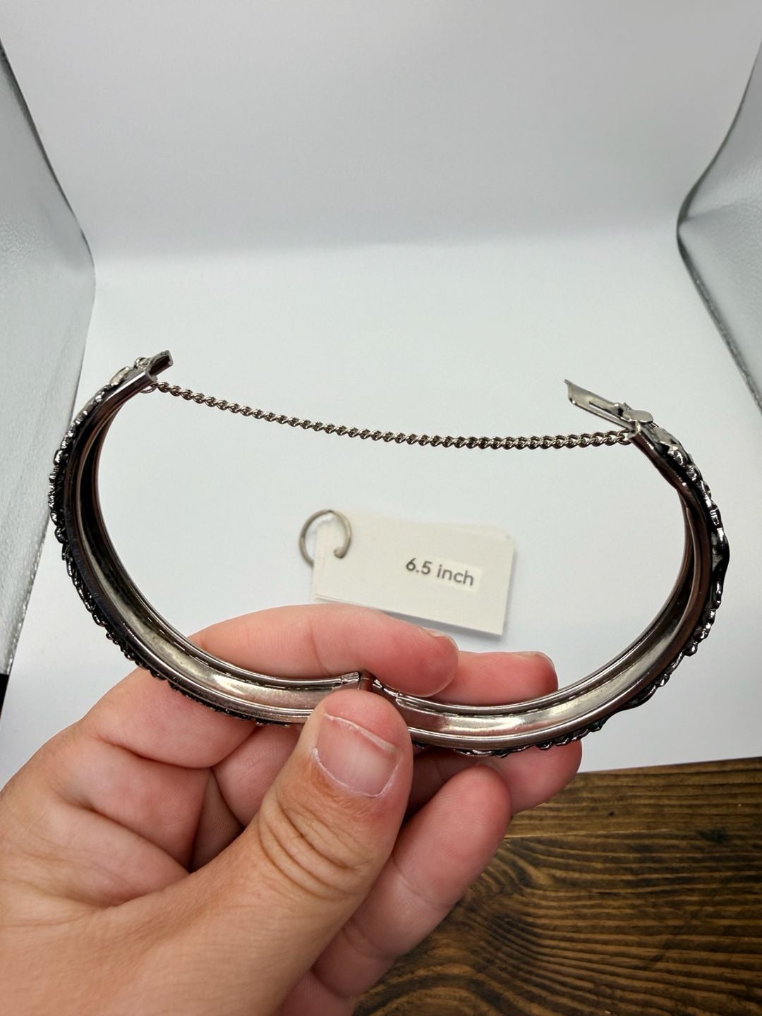 Vintage Silver Tone Ornate Floral Bangle Bracelet 6.5 Inch 8