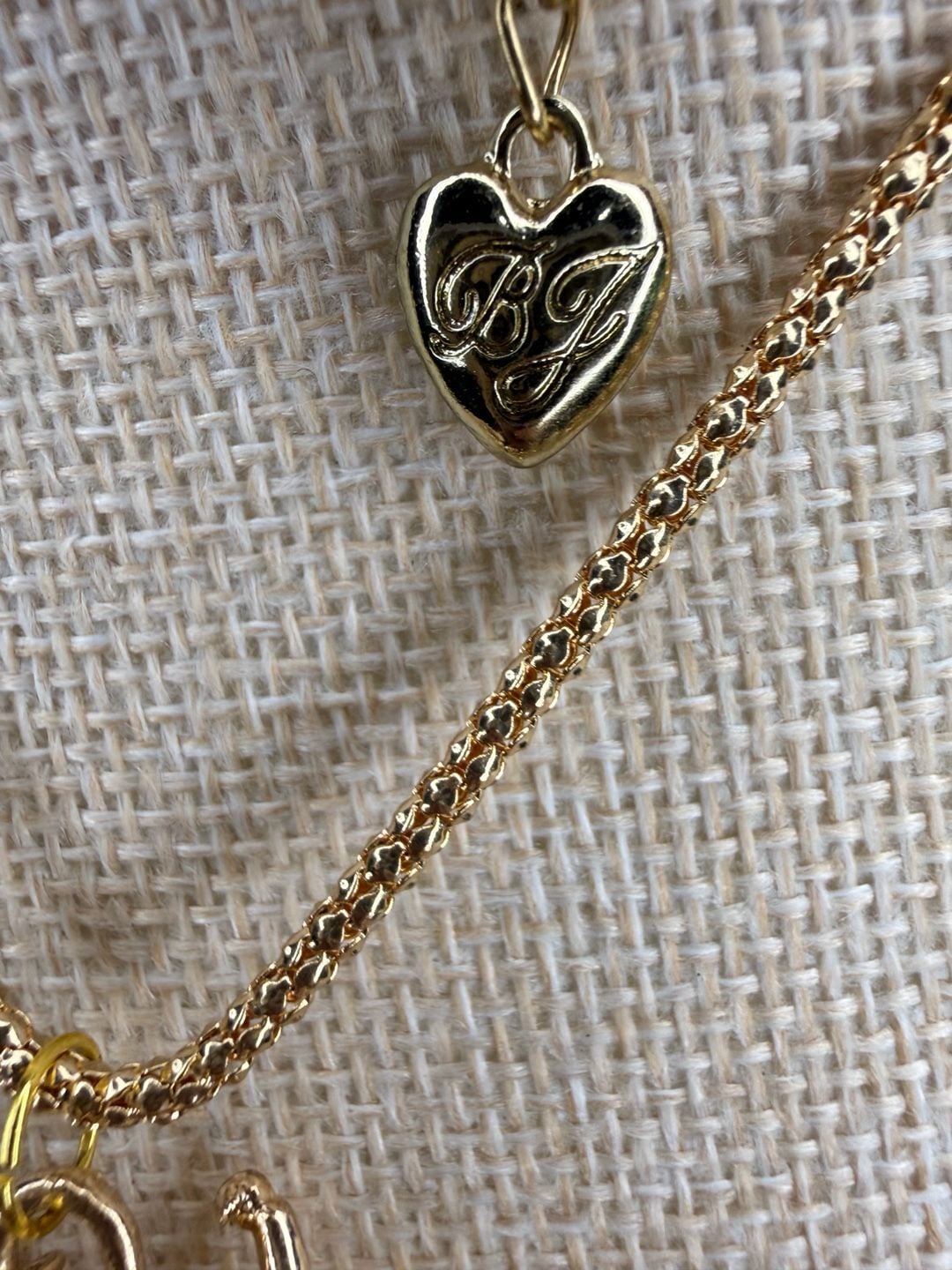 Betsey Johnson Crystal Spider Pendant Necklace 30 Inch 8