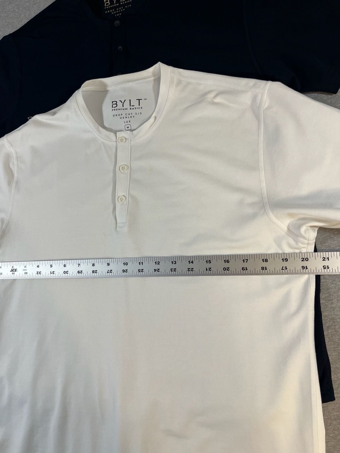 Lot Of 2-Bylt Drop Cut S/S Henley Lux 1-White 1-Black Shirts Men’s M 2