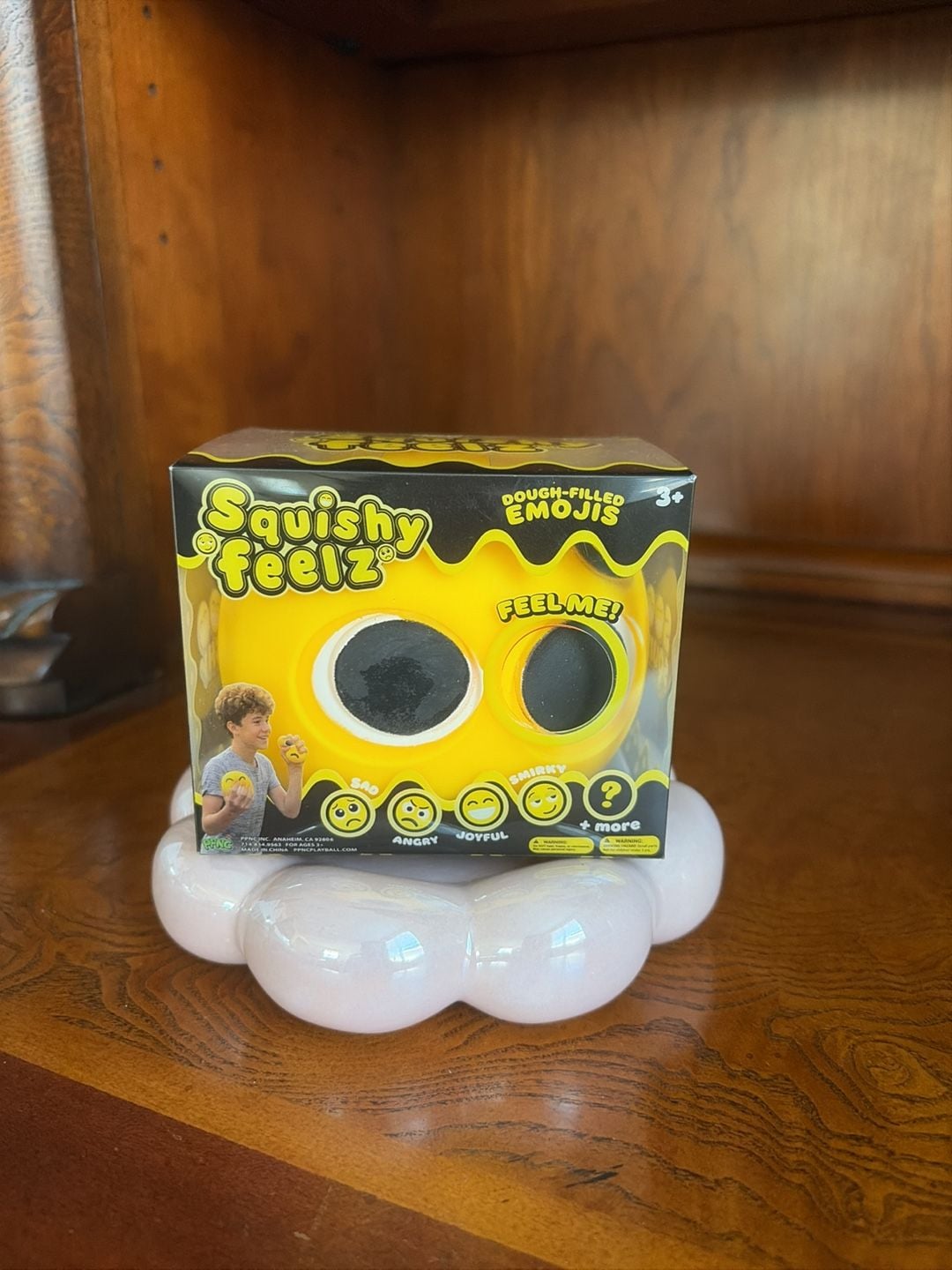 Squishy Feelz Dough-Filled Emojis Sensory Toy New 1