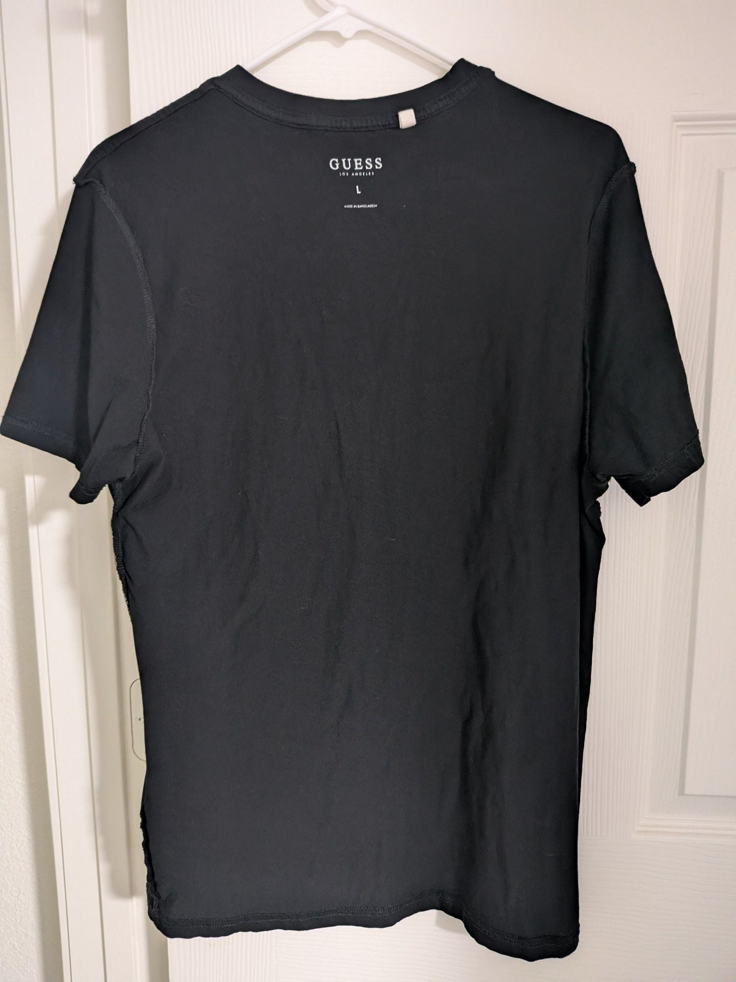 GUESS Graphic T-Shirt Size L Black Mesh Logo 9