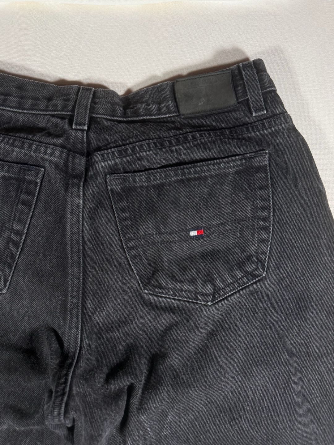Tommy Hilfiger Vintage Black Denim Straight Leg Jeans 4