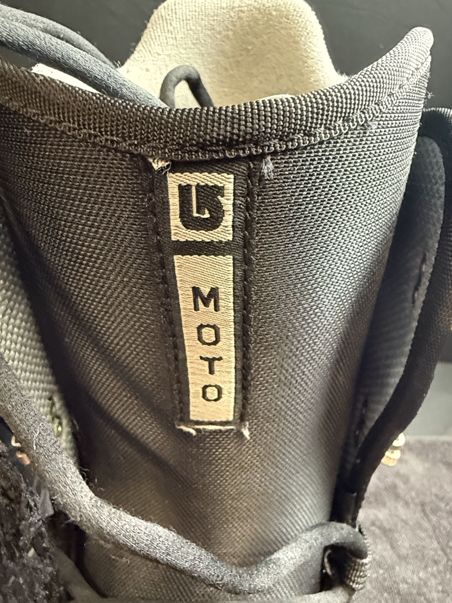 Burton Moto Women's Snowboard Boots Size 10 Black 5