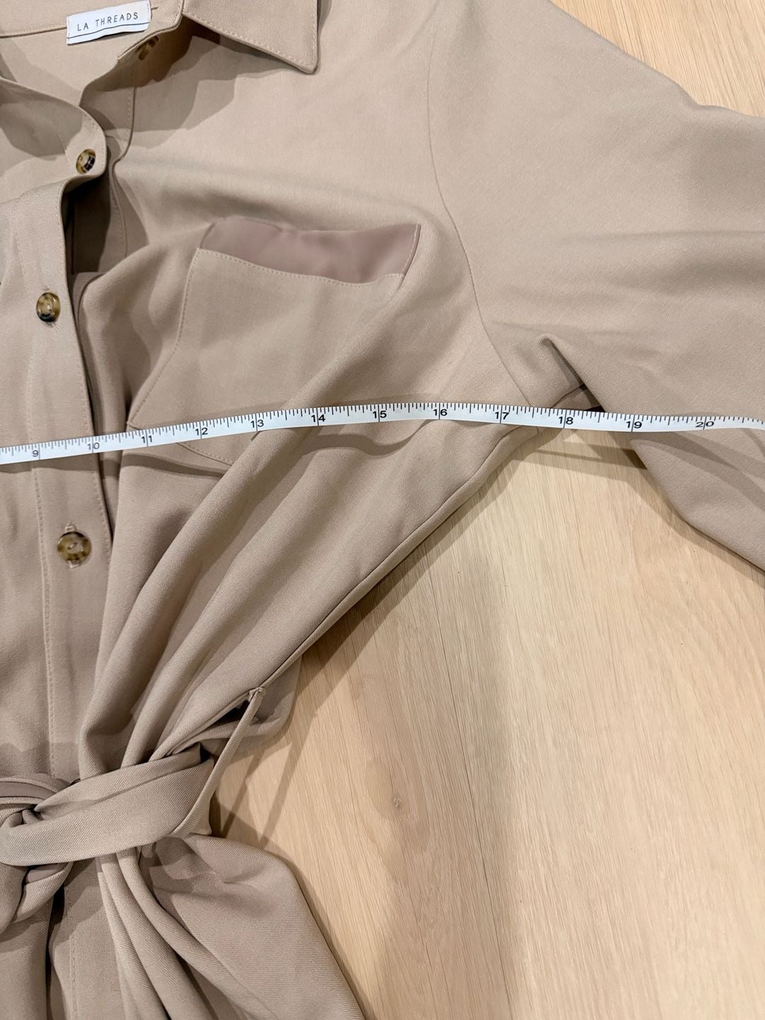 LA Threads Belted Shirt Dress Tan Long Sleeve Pocket Buttons 7