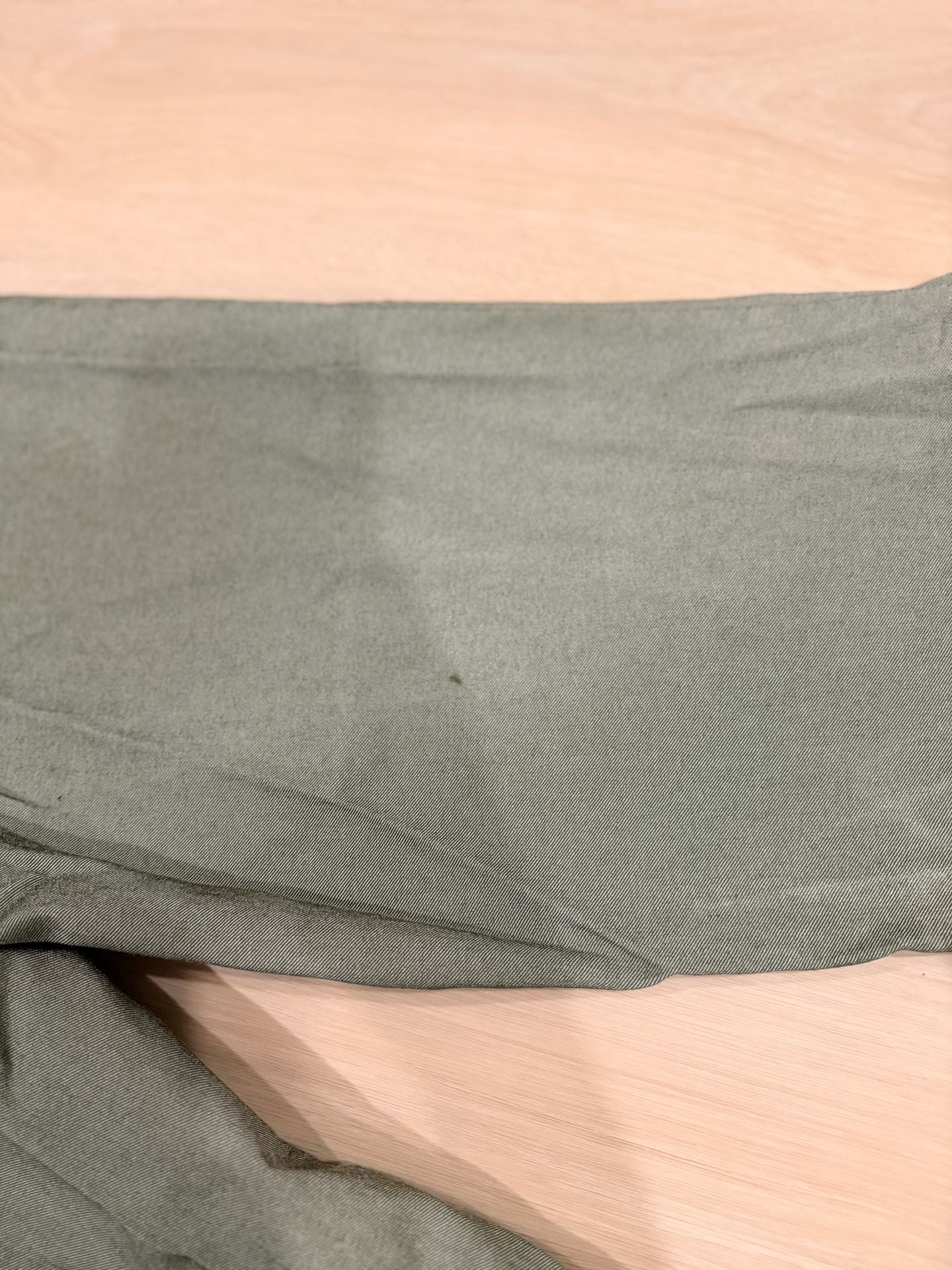 Bisou Bisou Michele Bohbot Pants Size 10 Green Twill Cropped 6