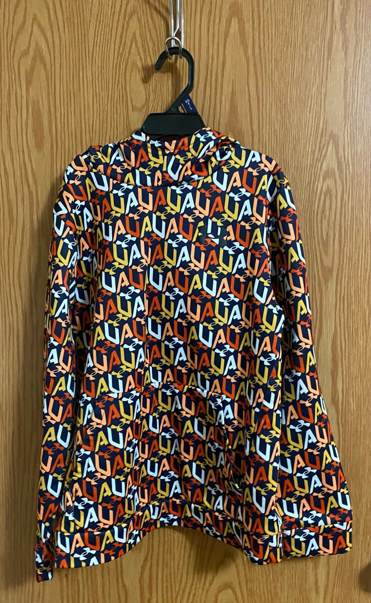 Under Armour Fleece Hoodie Size YMD Multi-Color Logo Print 2
