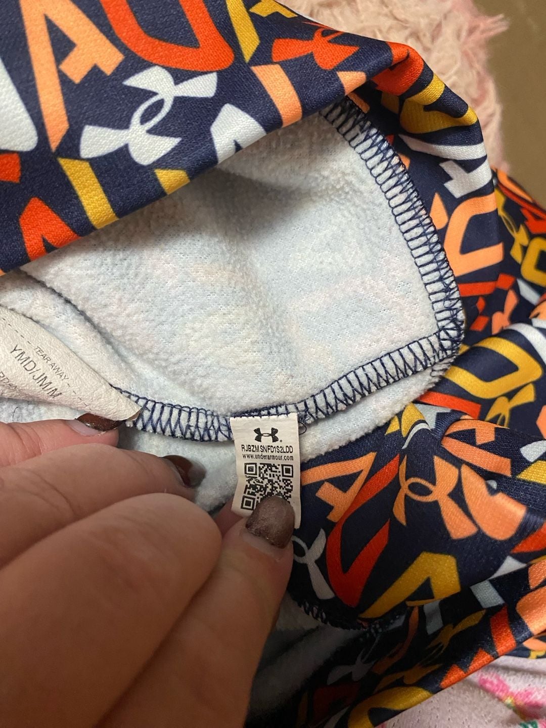 Under Armour Fleece Hoodie Size YMD Multi-Color Logo Print 5