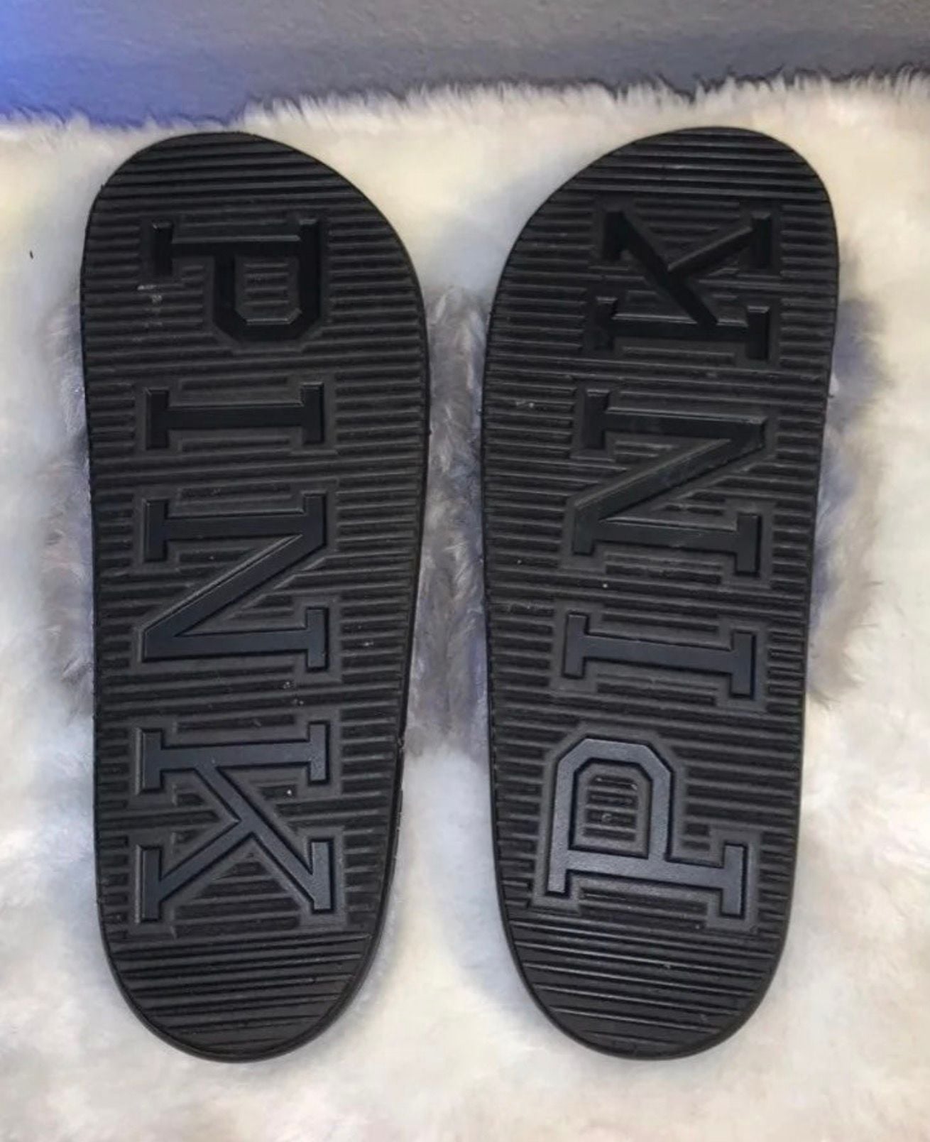 Victoria's Secret Pink Faux Fur Criss Cross Slides Gray 3