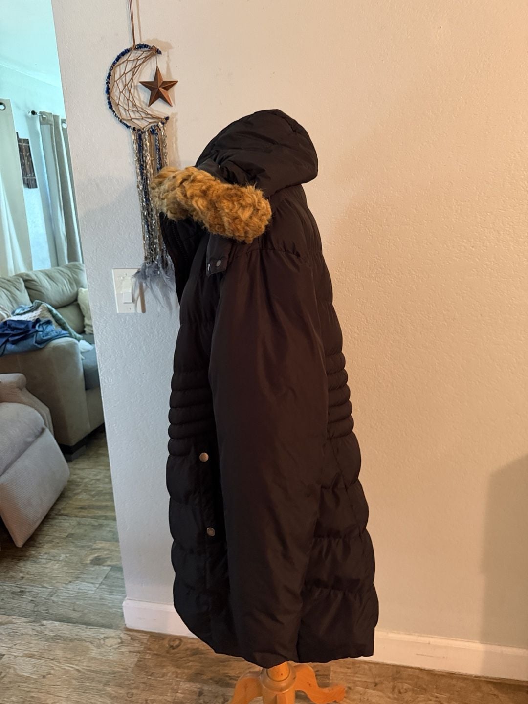Laundry by Shelli Segal Black Quilted Puffer Jacket with Faux Fur Hood 3