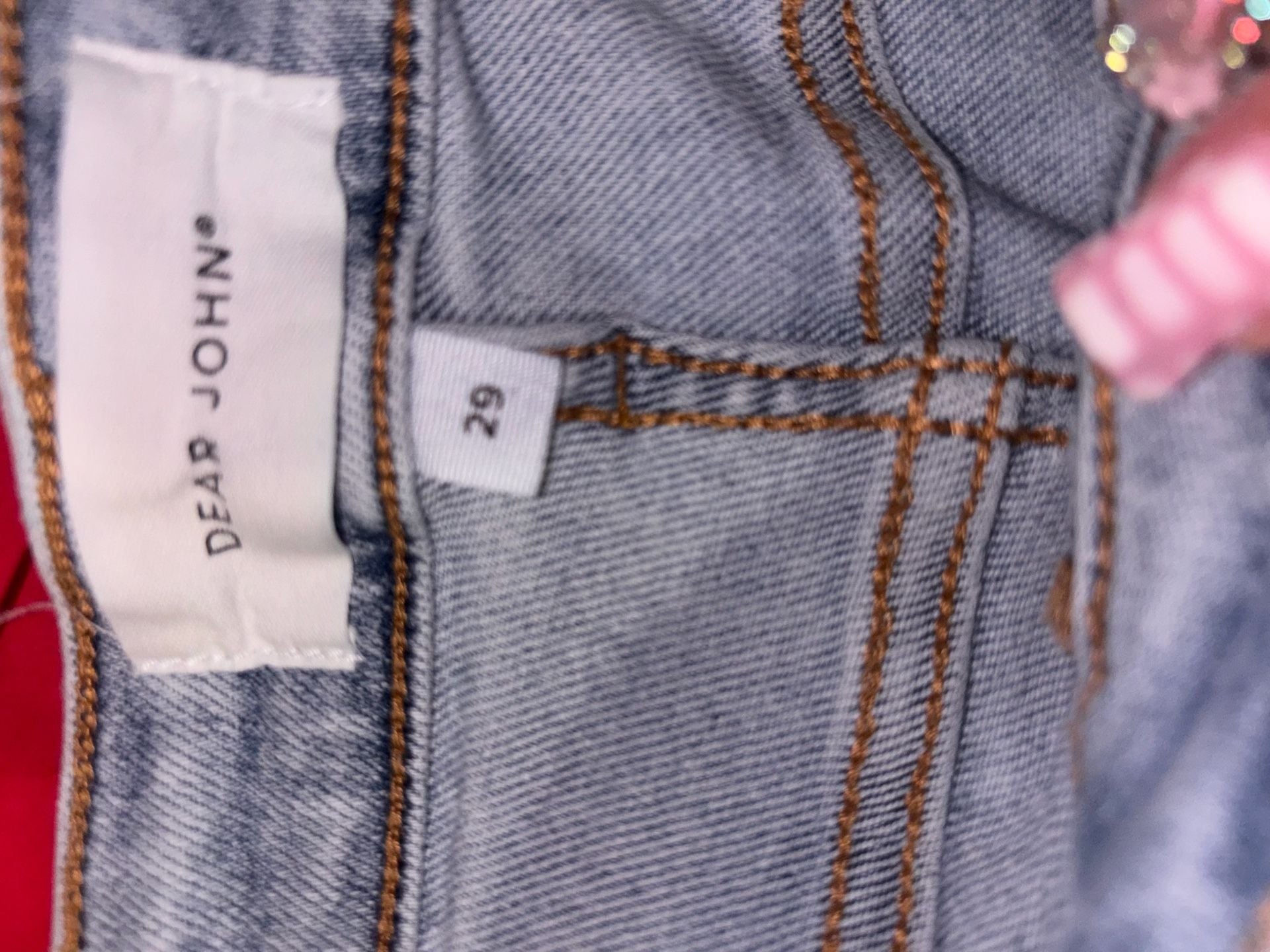 Product thumbnail 4