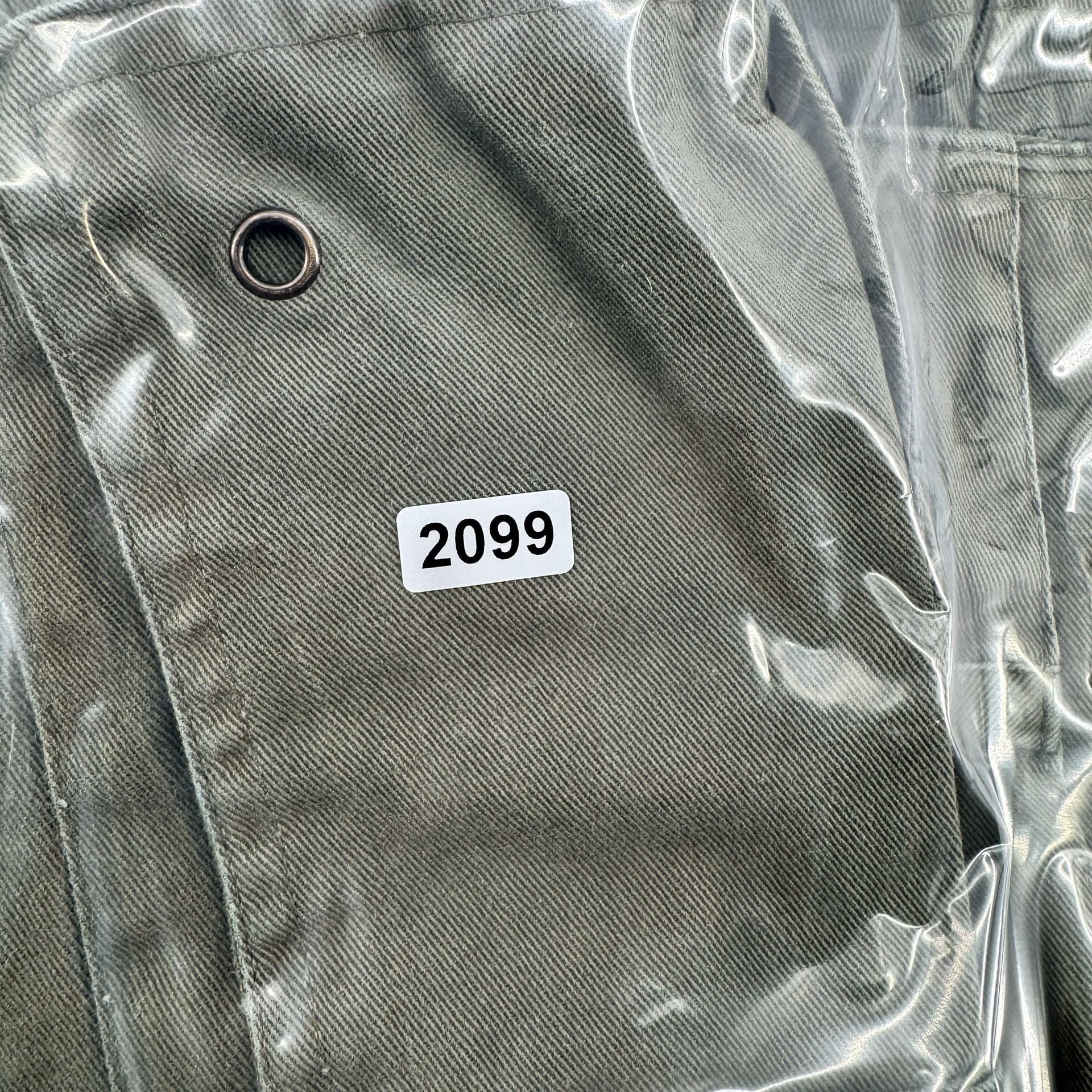 Distressed Elixir Cargo Shorts Size 40 Olive Green Cotton 8