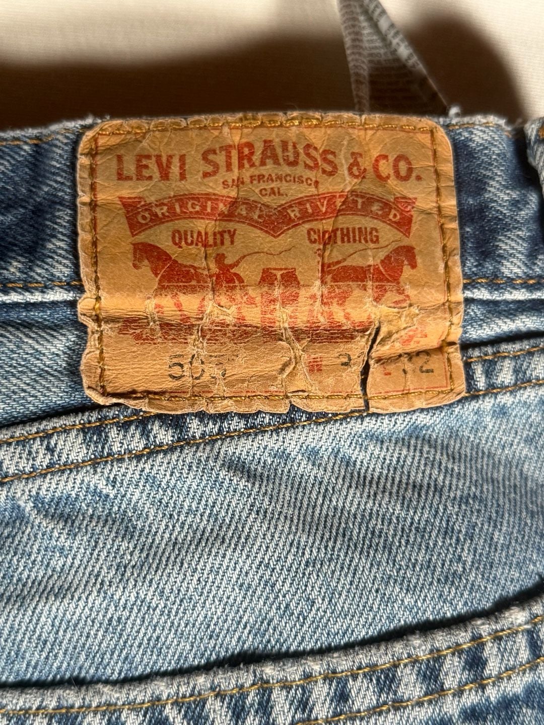 Levi's 501 Original Fit Jeans Blue Cotton Denim Distressed 9