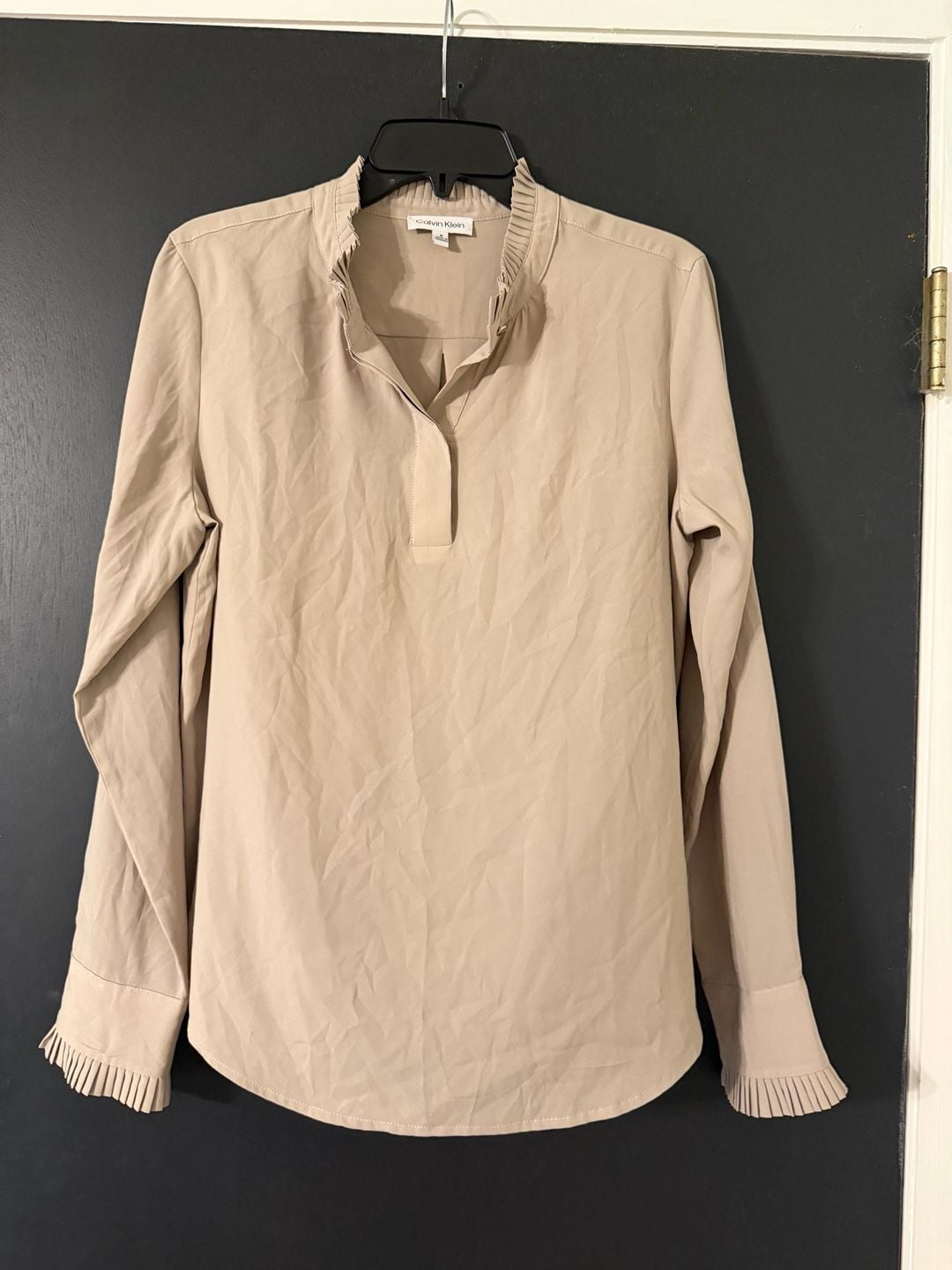 Calvin Klein Blouse Size M Beige Ruffle Collar Long Sleeve Popover 2