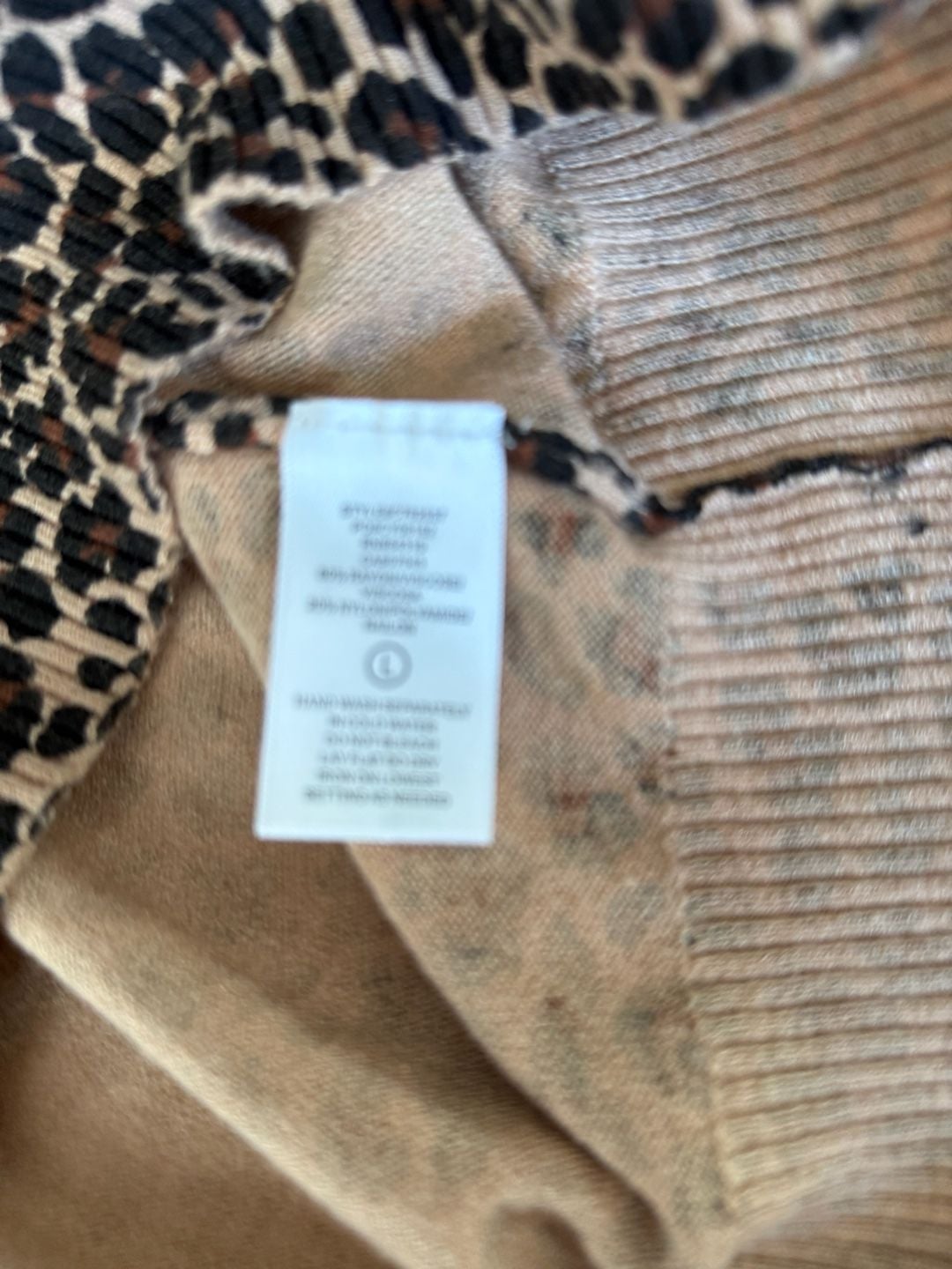 Cyrus Leopard Print Sweater Size L Brown New 9