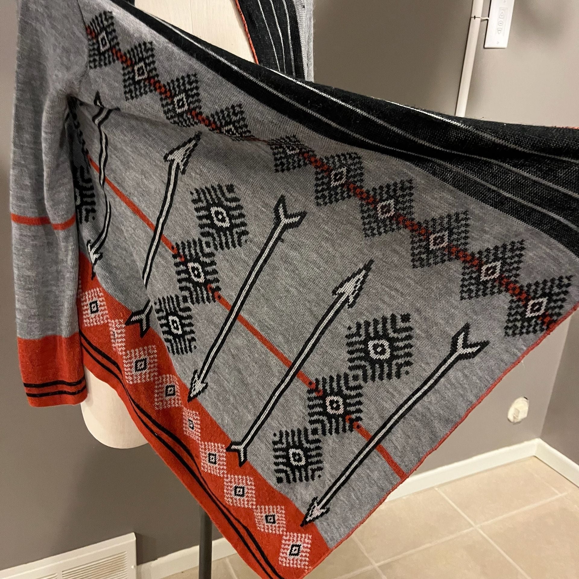 Trillium Cardigan Sweater Size M Aztec Southwestern Open Front Grey 3