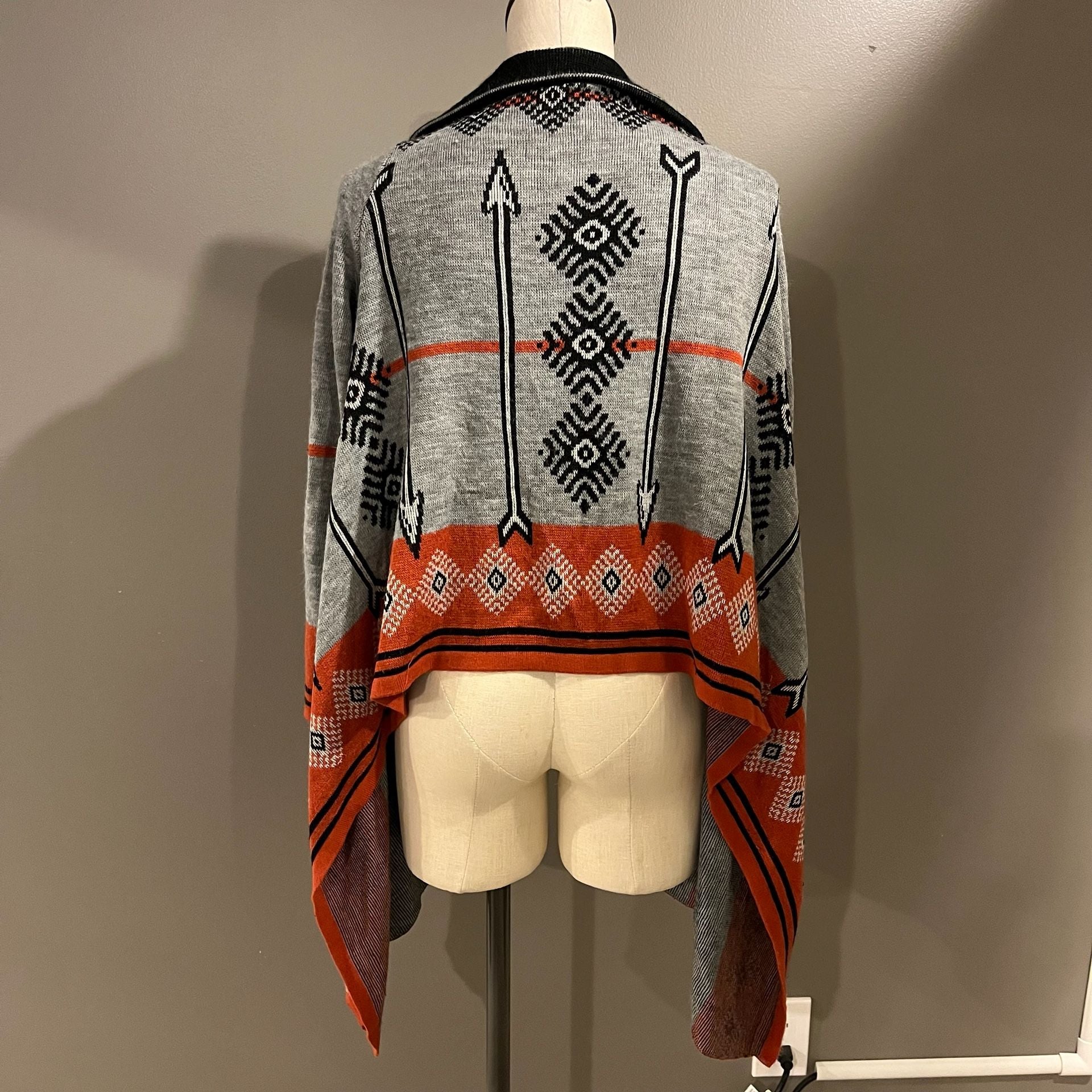 Trillium Cardigan Sweater Size M Aztec Southwestern Open Front Grey 9