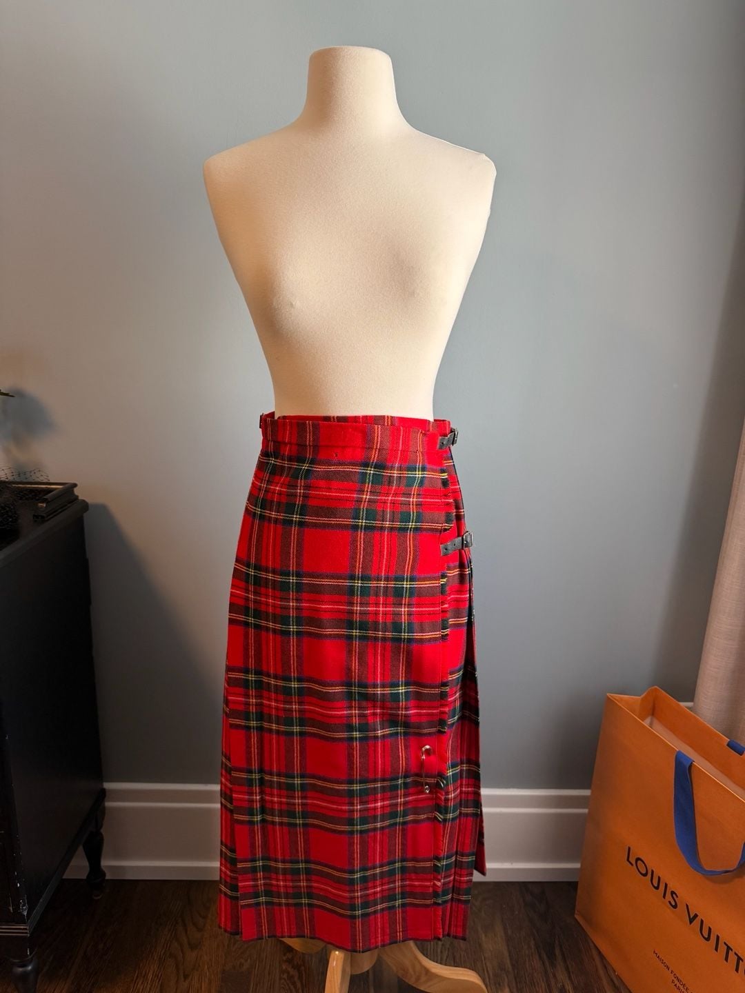 1970s Vintage Wool Plaid Wrap Skirt Red Tartan Pleated 2