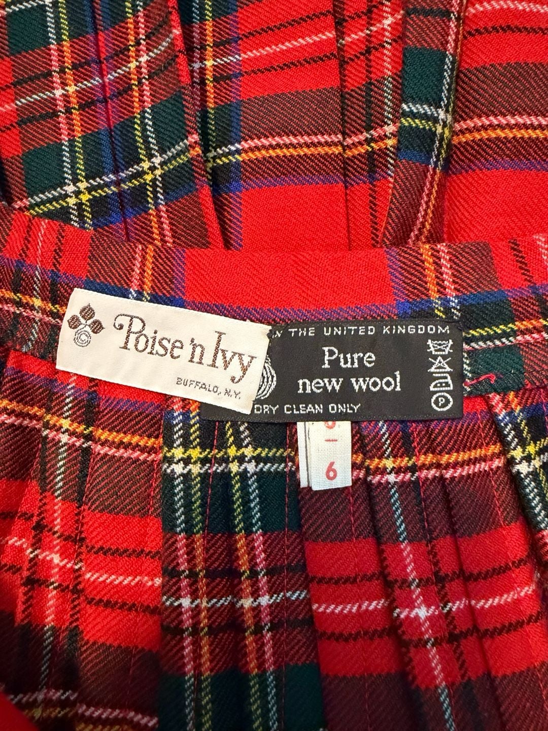 1970s Vintage Wool Plaid Wrap Skirt Red Tartan Pleated 8