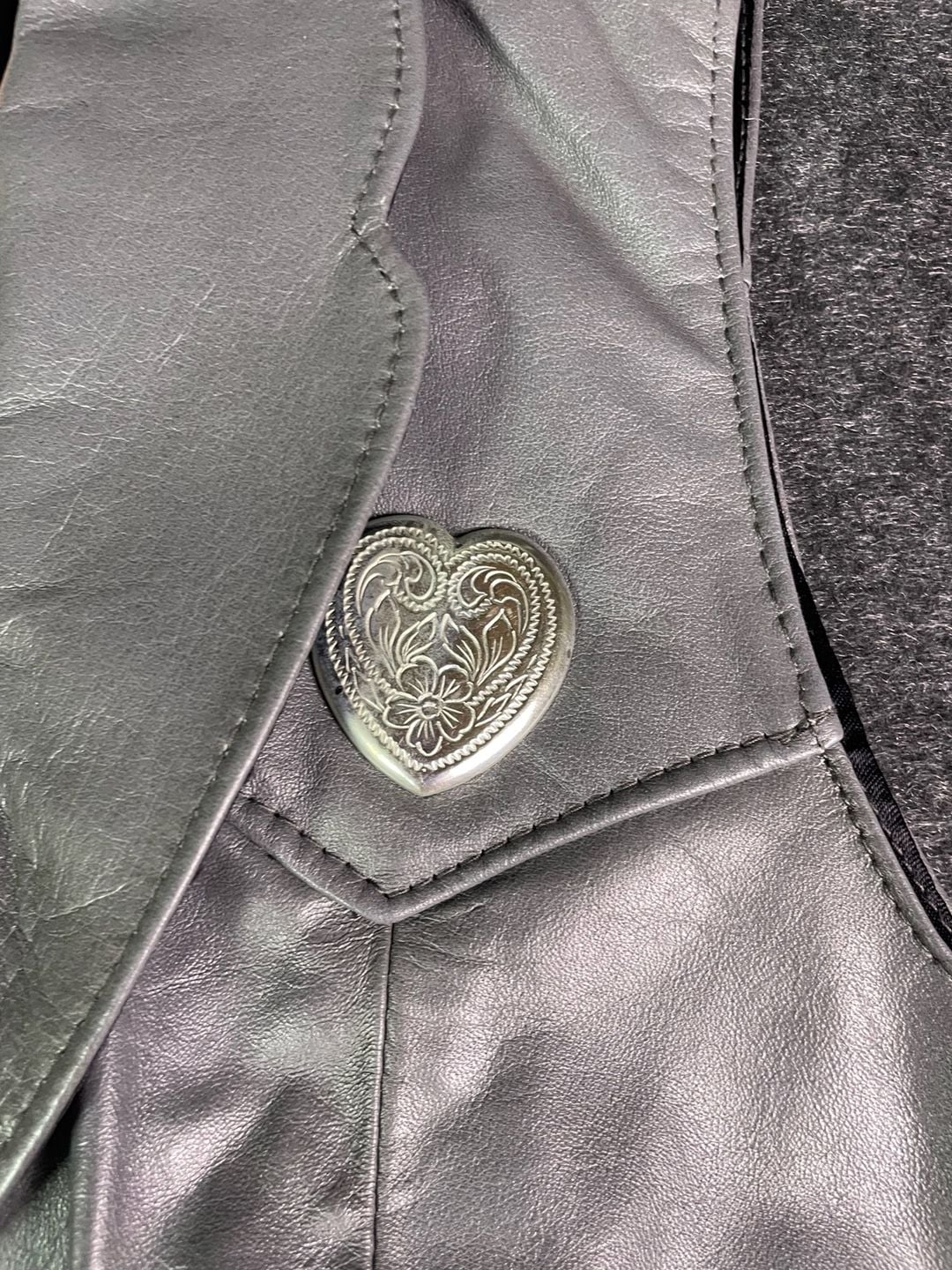 Ms. Pioneer Leather Vest Size 12 Gray Western Heart Conchos 8