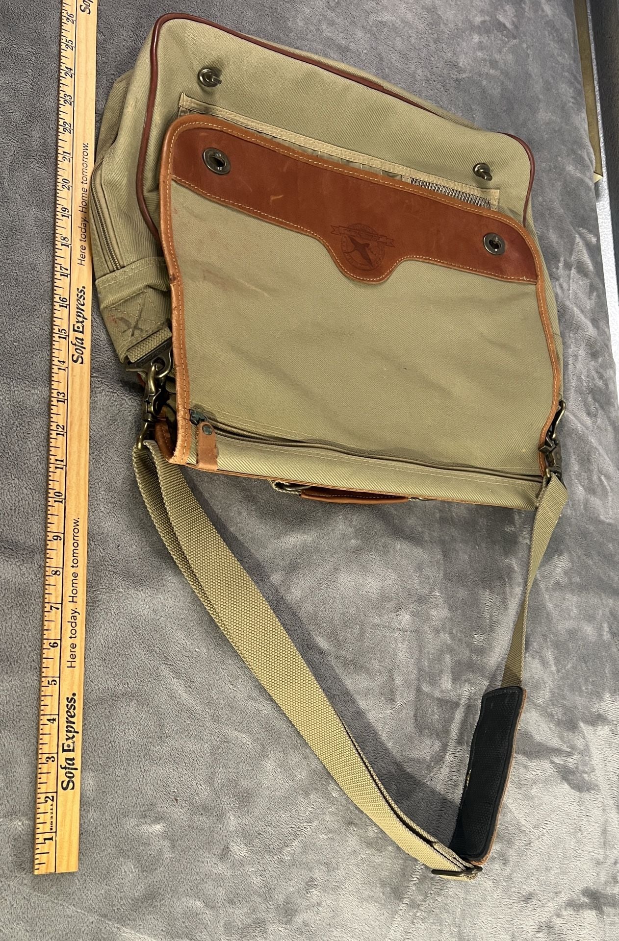 Cutter & Buck Canvas And Leather Messenger Bag Briefcase Khaki Brown 21