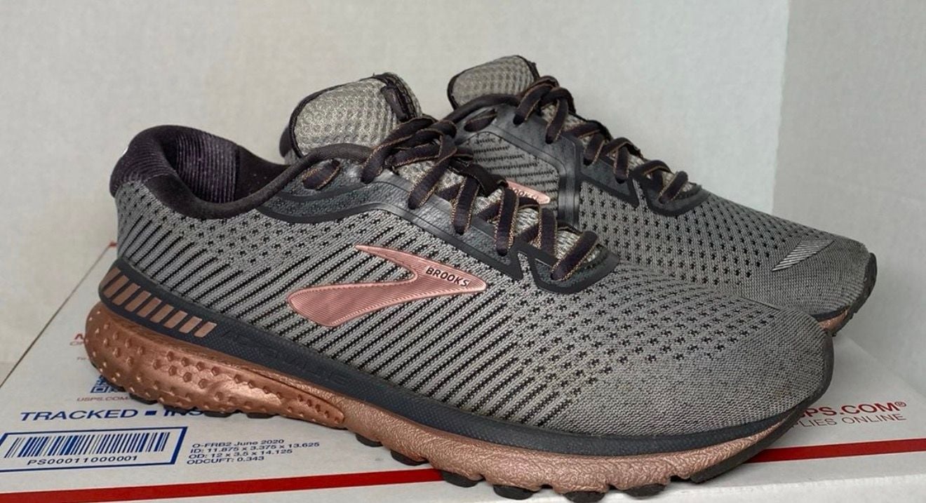 Brooks Adrenaline GTS 20 Size 8 Gray Rose Gold 2