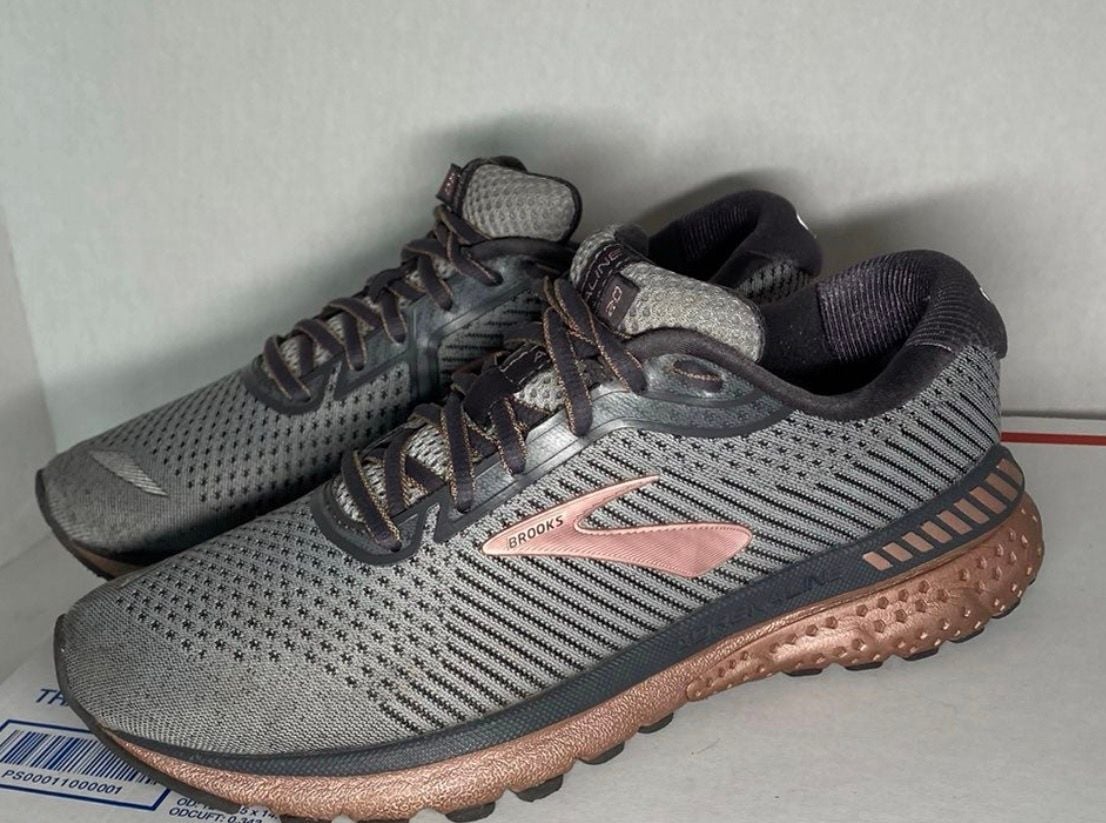 Brooks Adrenaline GTS 20 Size 8 Gray Rose Gold 4