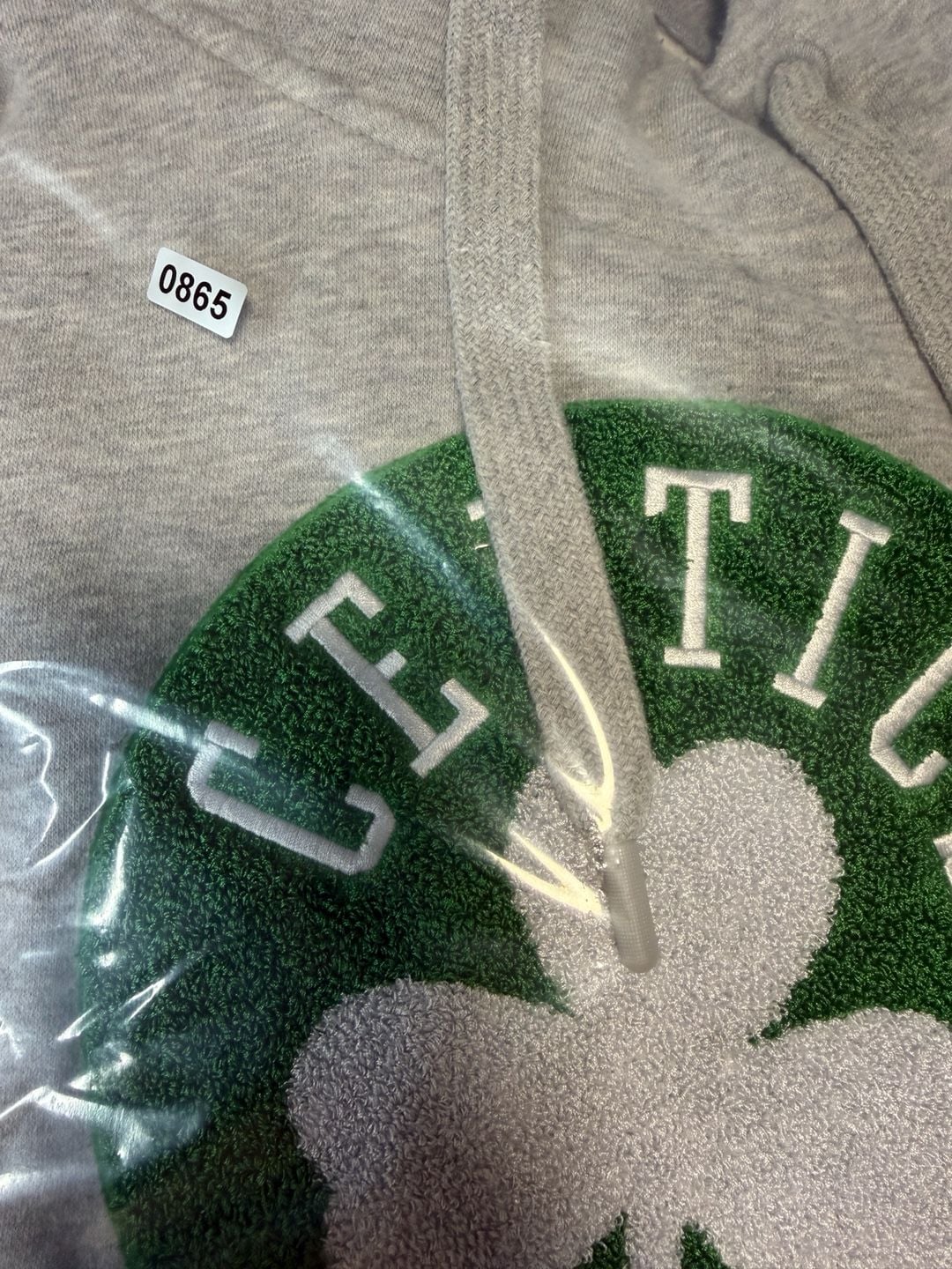 Boston Celtics Antigua Hoodie Mens XL Gray Embroidered Logo NBA Pullover 8