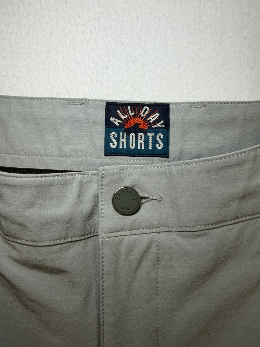 Faherty All Day Shorts Men’s 32 Gray Hybrid Stretch Quick Dry Athletic Coastal 9