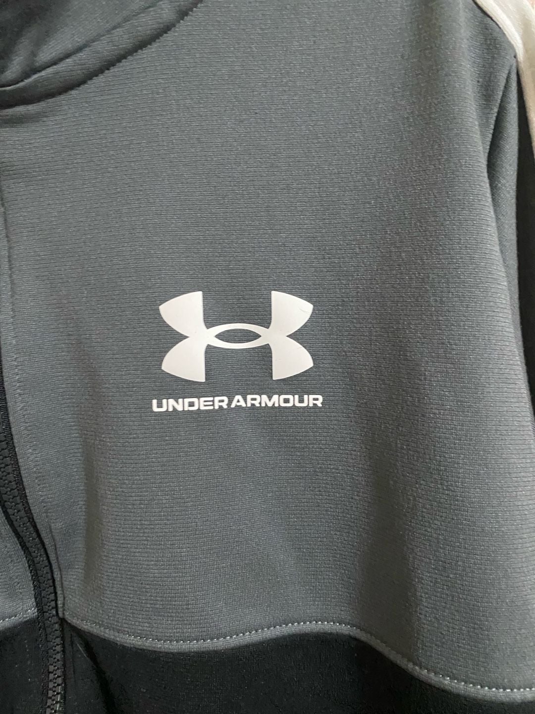 Under Armour Track Jacket Size YMD Gray Black Full Zip 3