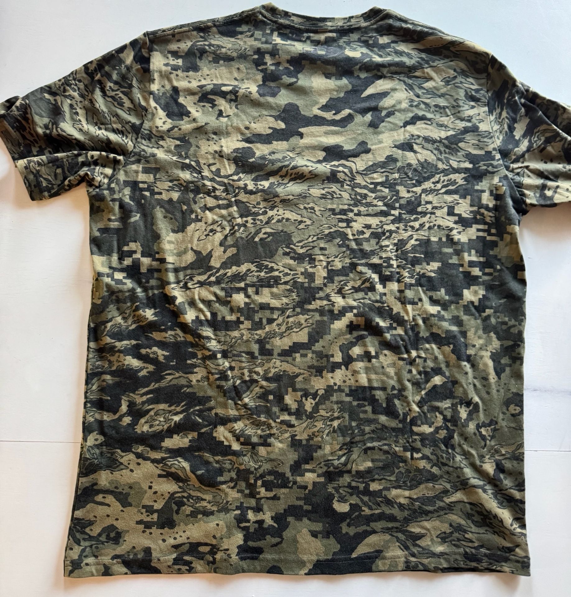 Under Armour Heatgear Camo T-Shirt Size Large Green Loose 5