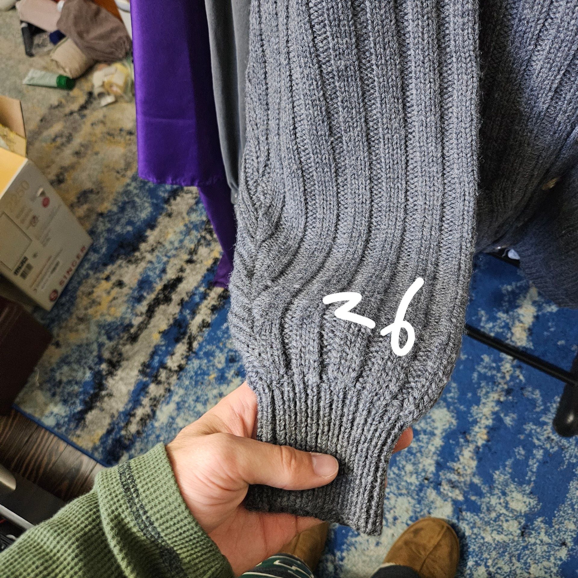 Product thumbnail 4