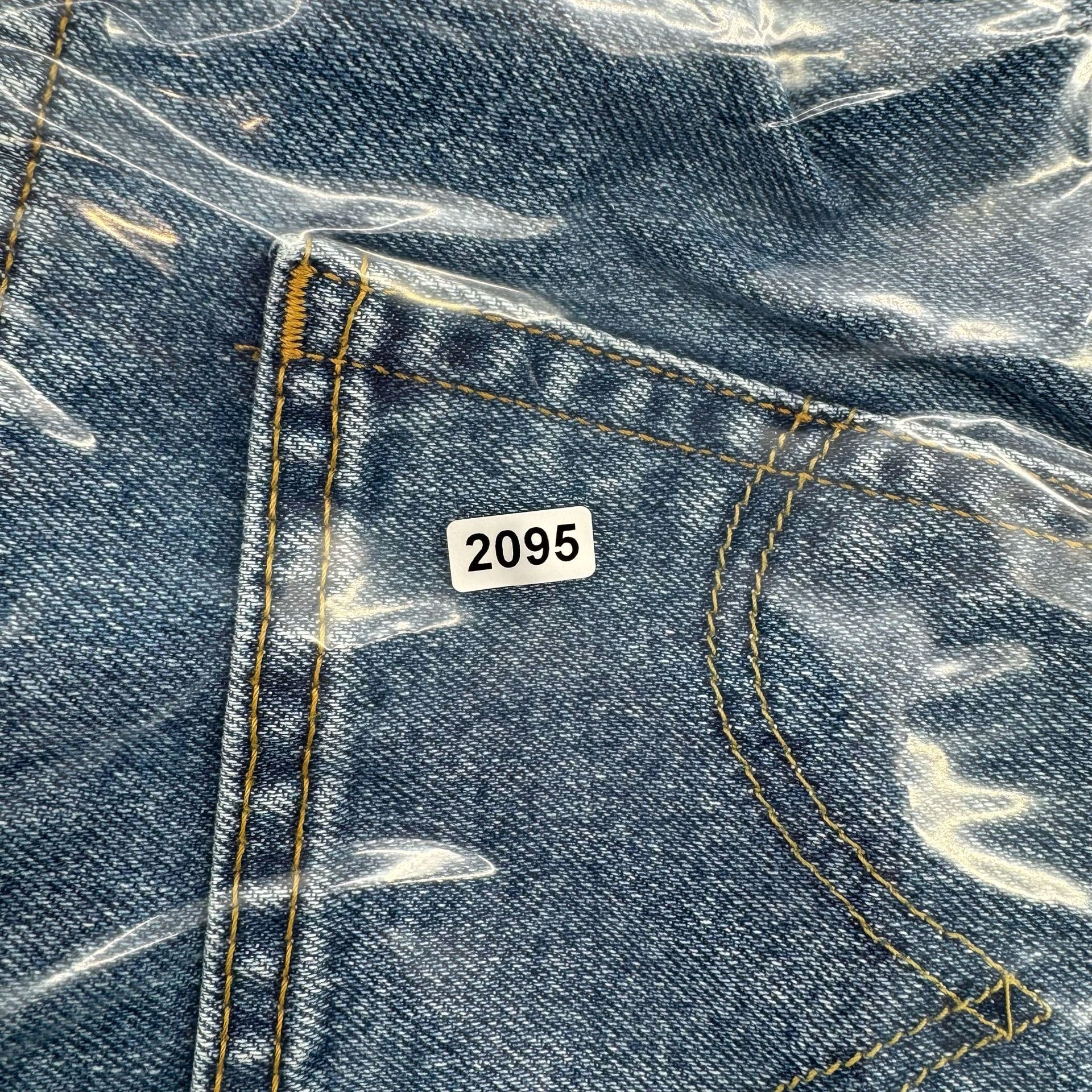 Levi's 550 Relaxed Fit Jeans Size 36x30 Medium Wash Denim 8