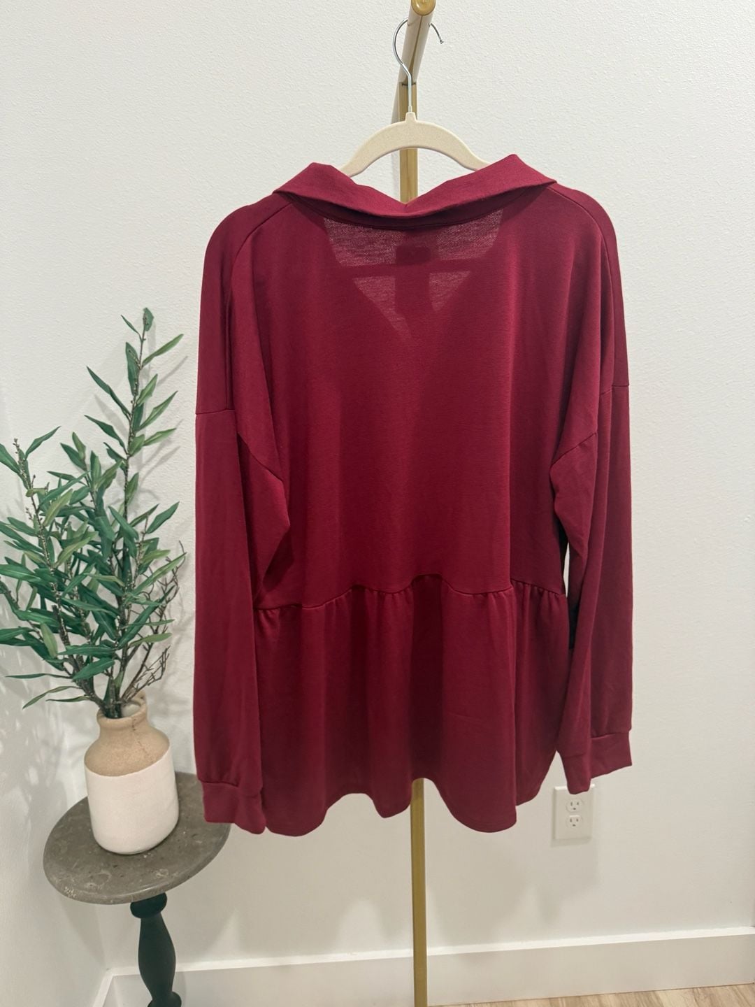 Heimish USA Shacket Size 2XL Crimson Solid Shirring 5